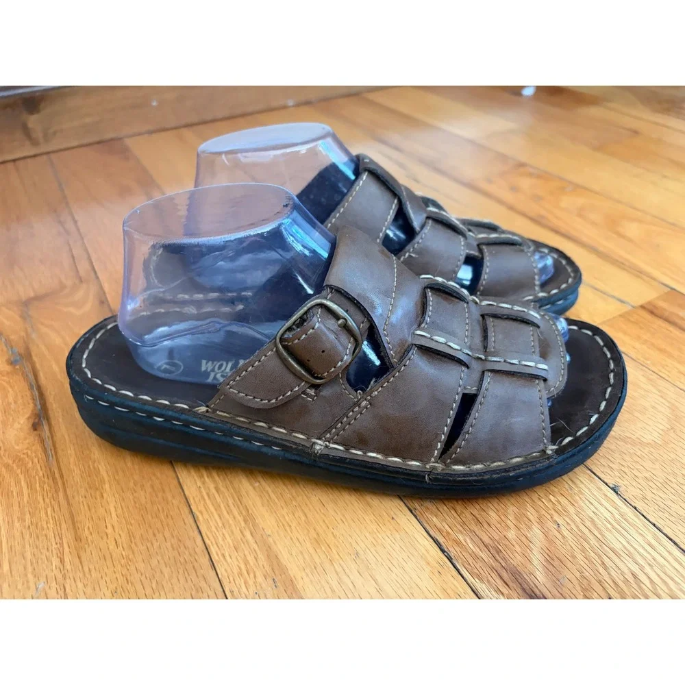 Wolfe Island Fisherman Sandals Brown Size 7 Men's/8.5 Woman's